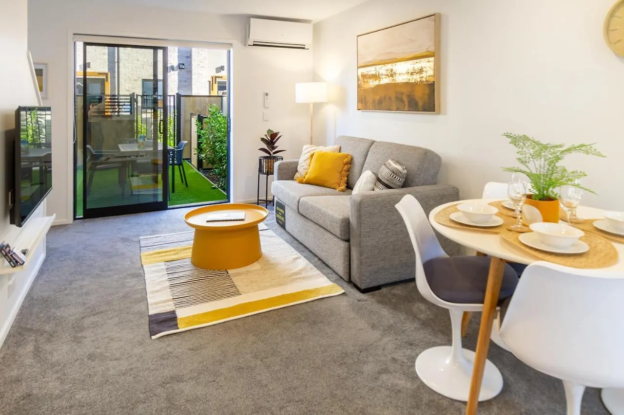 Walk To Central City 2 Bed 2 Bath. Madras Street location