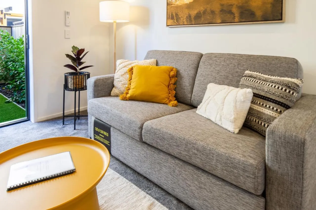 Walk To Central City 2 Bed 2 Bath. Madras Street Christchurch 0*,
