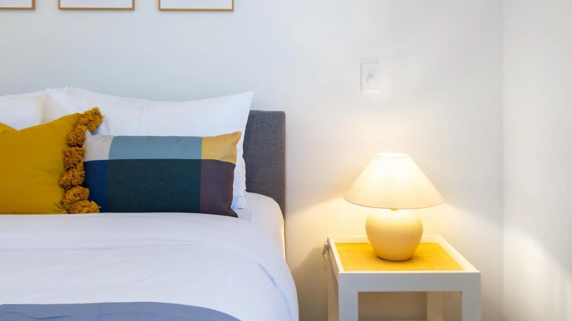 Apartment Walk To Central City 2 Bed 2 Bath. Madras Street Christchurch